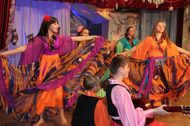 Новогодний праздник в большой семье