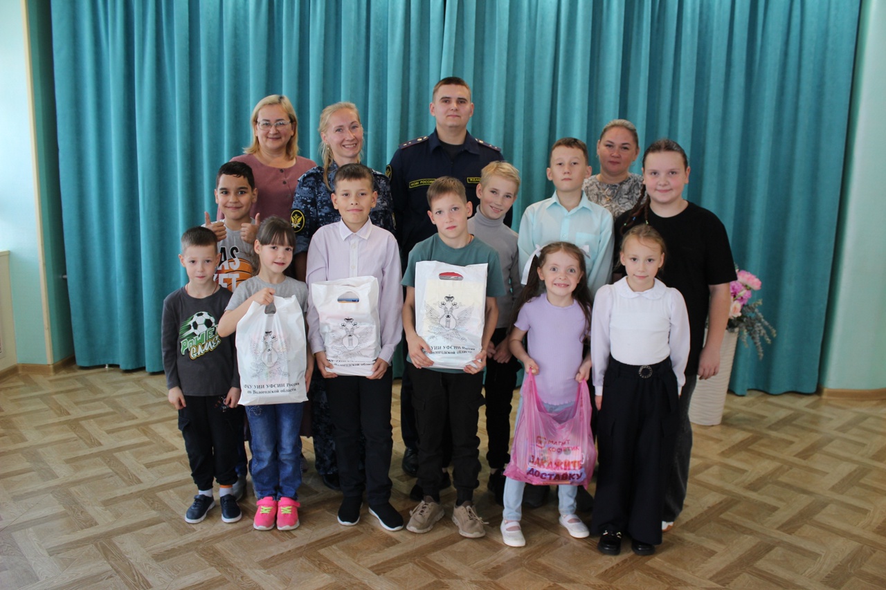 Поздравление от ФКУ УИИ УФСИН России по Вологодской области