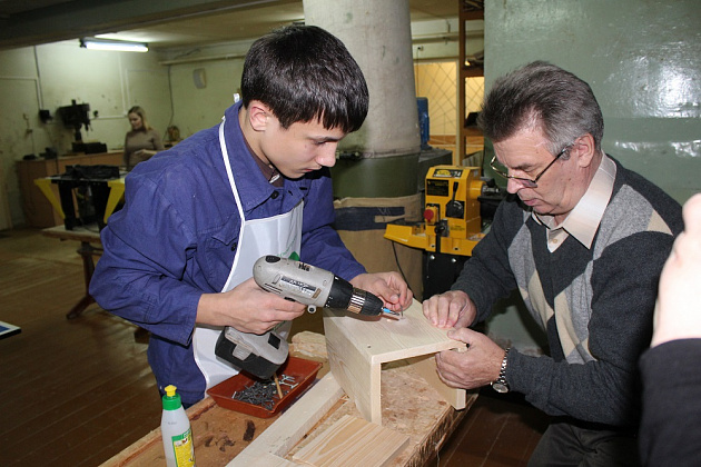 Поколения в контакте