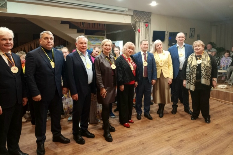 В Центре отметили важные события — 15 лет Попечительскому совету и Международный женский день!