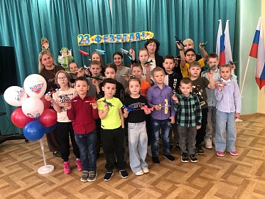 Галина Майорова и Ольга Щукина поздравили детей с наступающим праздником 23 февраля