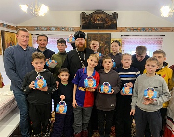 Наступили светлые Рождественские дни!